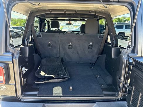 Certified 2021 Jeep Wrangler Unlimited Sport AWD/4WD image 20
