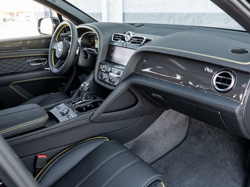 Used 2026 Bentley Bentayga Speed image 2