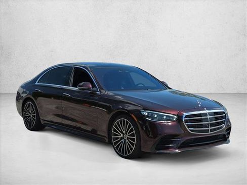 Used 2021 Mercedes-Benz S 580 4MATIC Sedan image 3