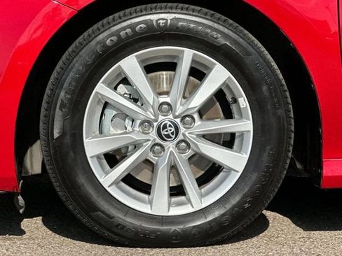 Used 2025 Toyota Camry LE w/ Convenience Package image 27