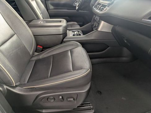 Used 2023 Chevrolet Suburban Premier image 35