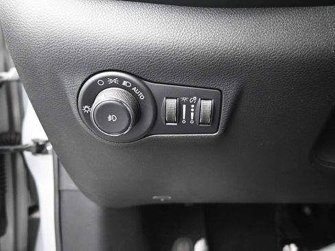 New 2026 Jeep Compass Limited image 10