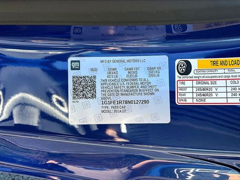 Used 2022 Chevrolet Camaro LT RWD image 18