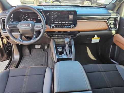 New 2026 GMC Canyon AT4 image 25