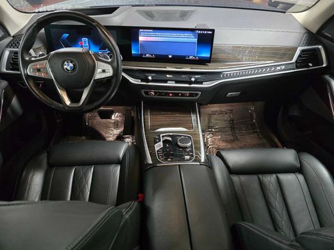Used 2023 BMW X7 xDrive40i image 18