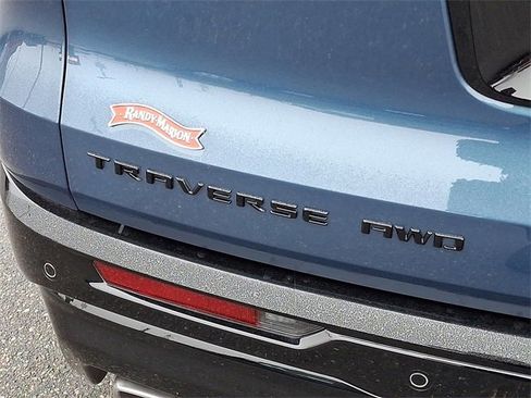 Used 2026 Chevrolet Traverse RS image 28