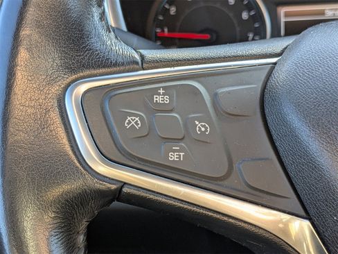 Used 2018 Chevrolet Equinox LT w/ Sun & Infotainment Package image 34