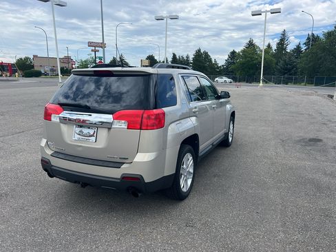 Used 2011 GMC Terrain SLE AWD/4WD image 16