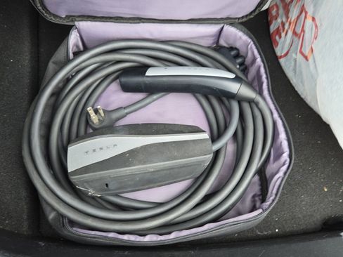 Used 2018 Tesla Model 3 Long Range image 13