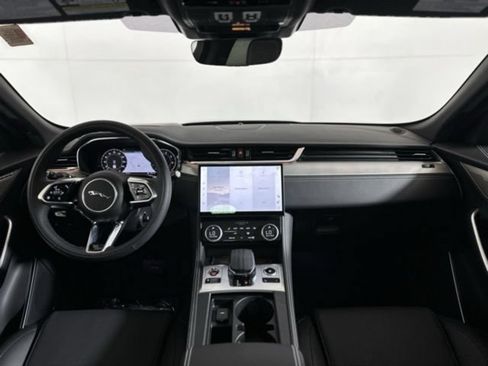 New 2026 Jaguar F-PACE R-Dynamic S AWD/4WD image 23