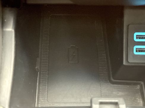 Used 2020 Ford Edge SEL w/ Convenience Package image 17