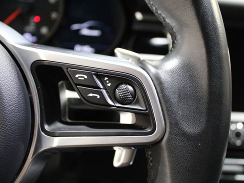 Used 2021 Porsche Macan Base image 22