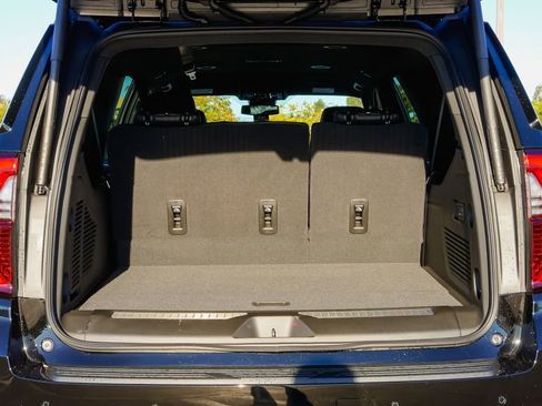 New 2026 GMC Yukon XL Denali image 9