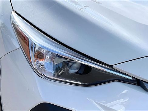 Used 2024 Subaru Crosstrek 2.0i Premium AWD/4WD image 28