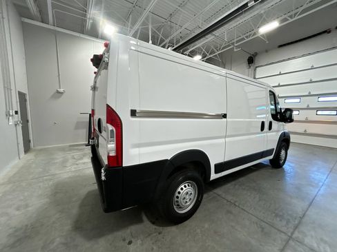 Used 2025 RAM ProMaster 2500 w/ Convenience Group FWD image 6