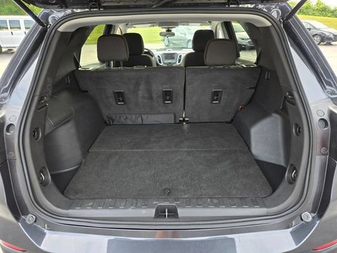 Used 2023 Chevrolet Equinox LT AWD/4WD image 17