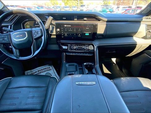 Used 2024 GMC Sierra 2500 AT4X image 15