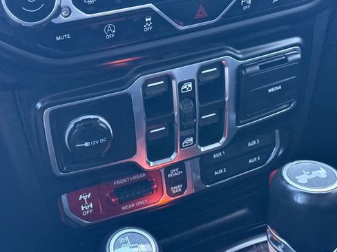 Used 2021 Jeep Wrangler Unlimited Rubicon image 23