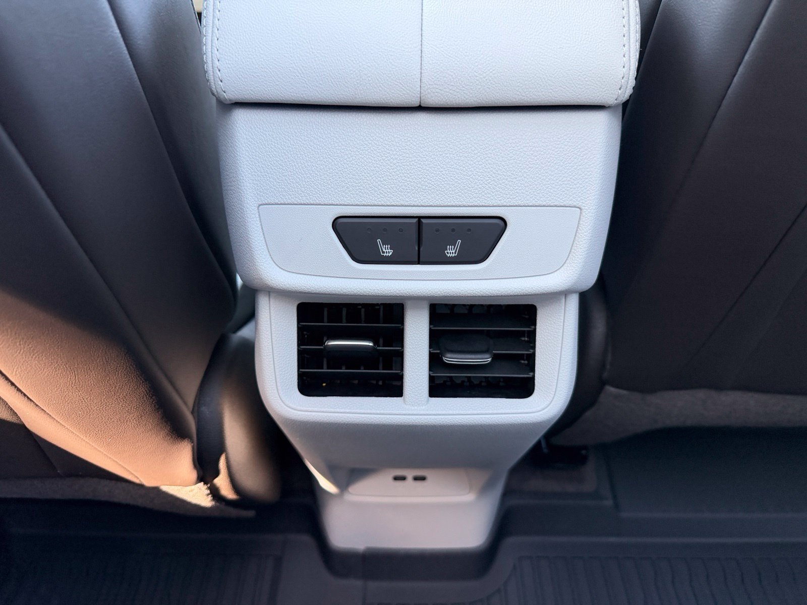 New 2027 GMC Terrain Denali w/ LPO, Floor Liner Package AWD/4WD image 27