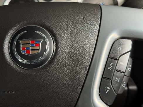 Used 2013 Cadillac Escalade AWD image 34