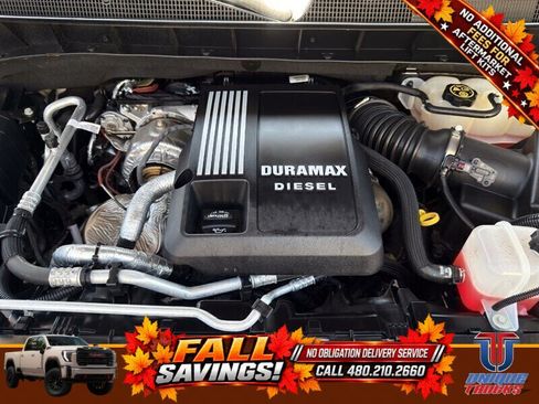 Used 2023 Chevrolet Silverado 1500 RST w/ Redline Edition AWD/4WD image 13