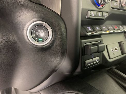 Used 2020 GMC Sierra 2500 Denali w/ Denali Ultimate Package image 18