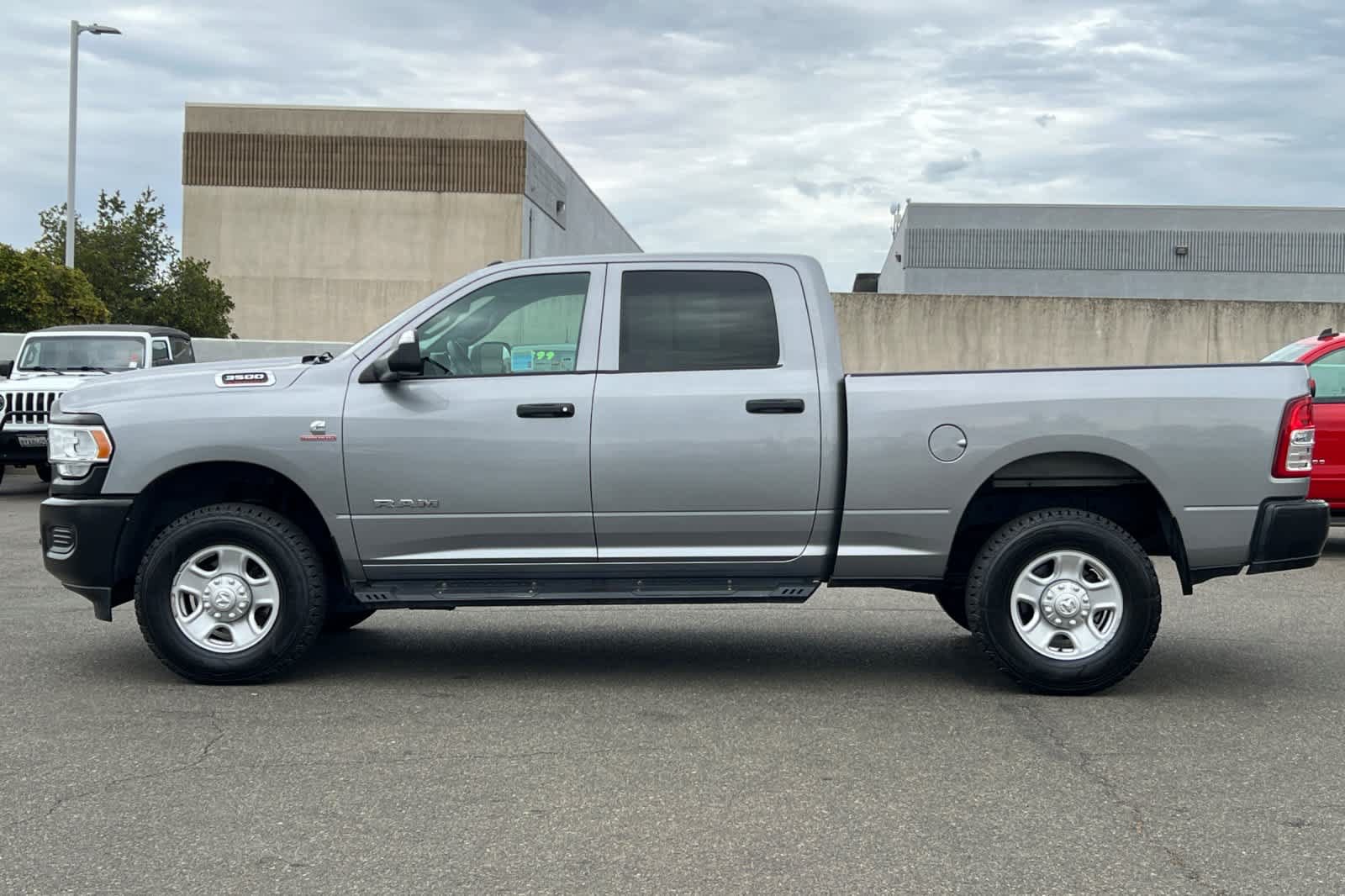 Used 2022 RAM 3500 Tradesman AWD/4WD image 9