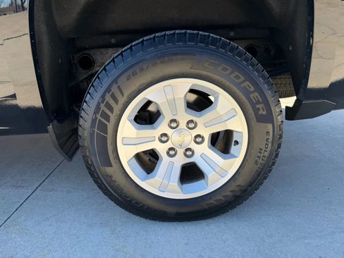 Used 2018 Chevrolet Silverado 1500 LT w/ All Star Edition AWD/4WD image 64