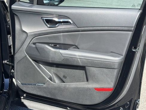 Used 2023 Kia Sportage SX image 14