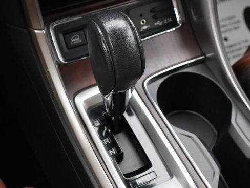 Used 2019 Subaru Ascent Touring AWD/4WD image 14