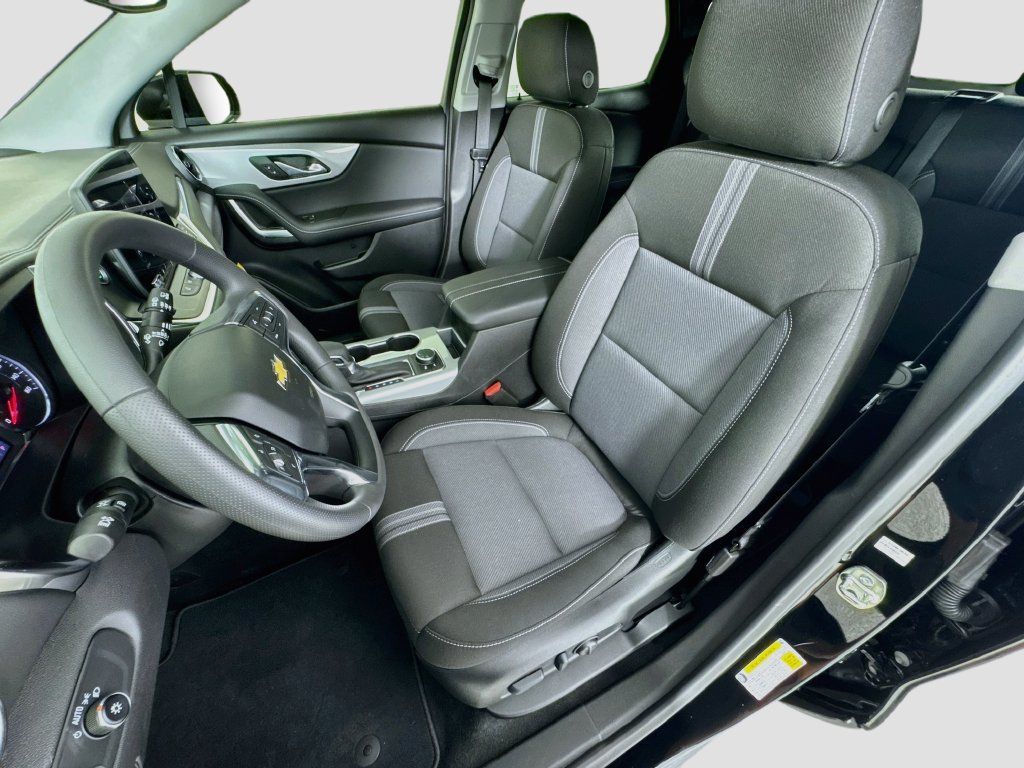 New 2026 Chevrolet Blazer LT w/ Convenience Package FWD image 12