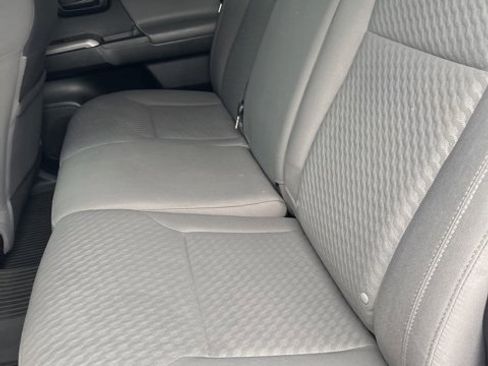 Used 2022 Toyota Tacoma SR5 image 11