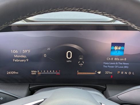 Used 2025 Buick Enclave Preferred image 27