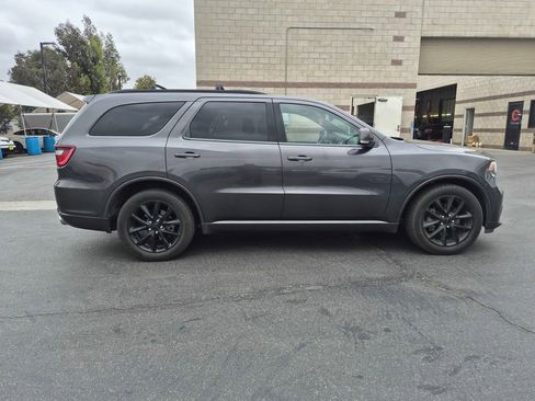 Used 2017 Dodge Durango R/T w/ Technology Group RWD image 8