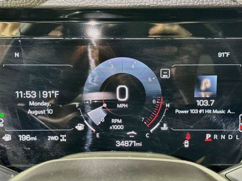 Used 2025 GMC Yukon XL Denali AWD/4WD image 10