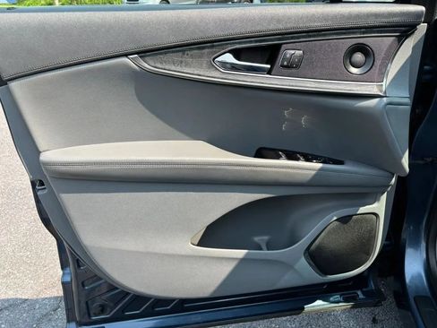 Used 2019 Lincoln Nautilus Reserve AWD/4WD image 13