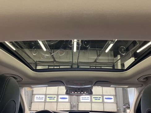 Used 2017 Mercedes-Benz C 300 4MATIC Sedan image 28