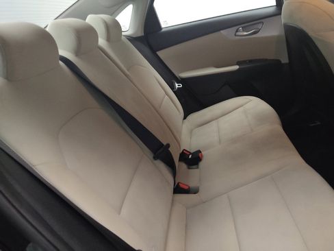 Used 2023 Kia Forte LXS FWD image 19