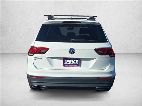 Used 2021 Volkswagen Tiguan SE image 6