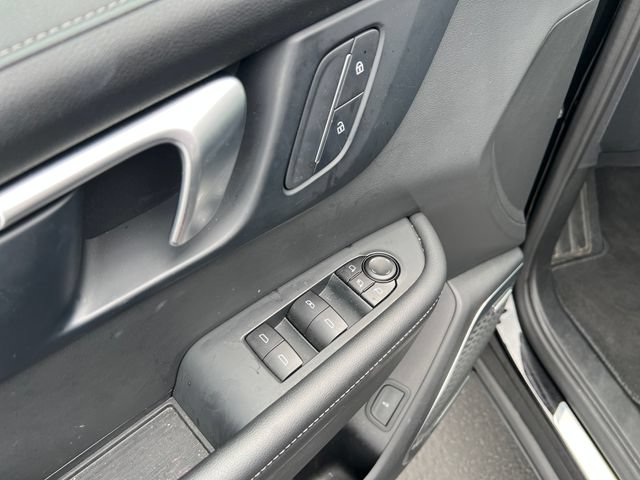 Certified 2025 Buick Enclave Preferred AWD/4WD image 13