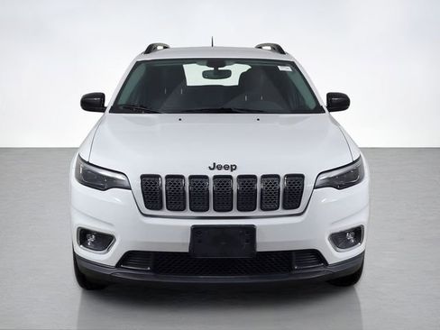 Used 2019 Jeep Cherokee Limited image 8