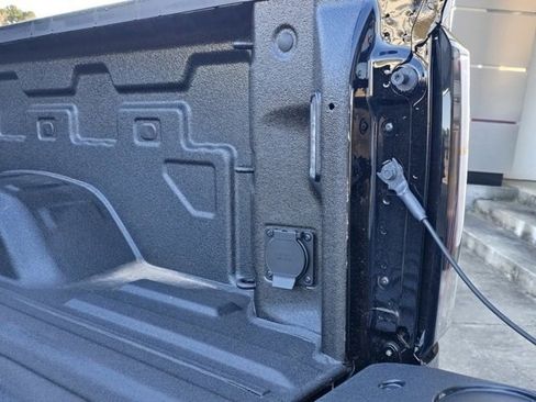 New 2025 GMC Sierra 2500 AT4 w/ AT4 Premium Plus Package image 11