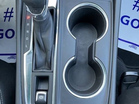 Used 2023 Chevrolet Equinox LT w/ Driver Convenience Package AWD/4WD image 27