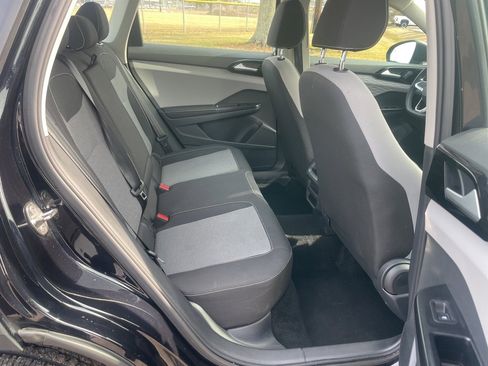 Used 2024 Volkswagen Taos S image 16