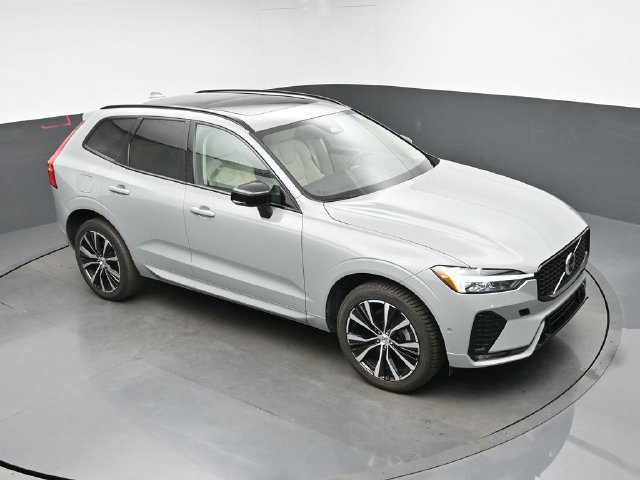 Used 2024 Volvo XC60 B5 Plus w/ Protection Package Premier AWD/4WD image 42