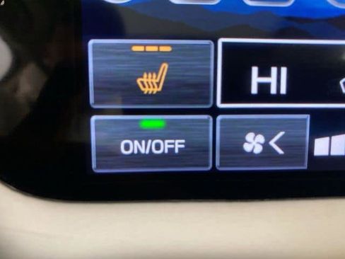 Used 2023 Subaru Outback Limited image 19