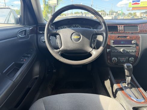 Used 2012 Chevrolet Impala LT FWD image 18
