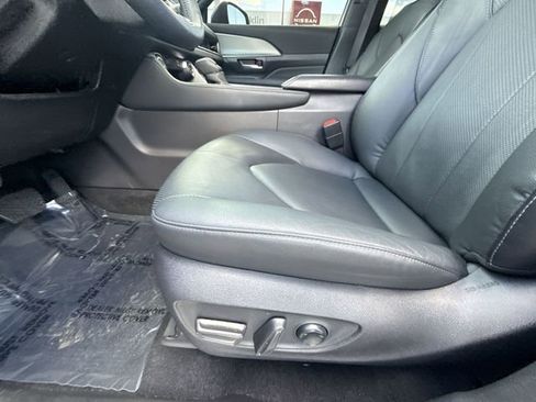 Used 2025 Toyota Grand Highlander AWD Hybrid image 12