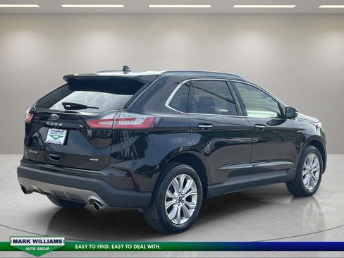 Certified 2022 Ford Edge Titanium AWD/4WD image 5