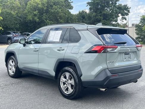 Used 2022 Toyota RAV4 XLE FWD image 11